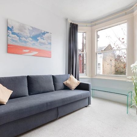 1 Bed Clapham Junction Apartment London Exterior photo