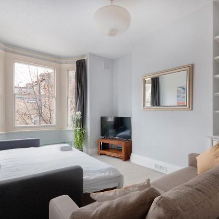 1 Bed Clapham Junction Apartment London Exterior photo