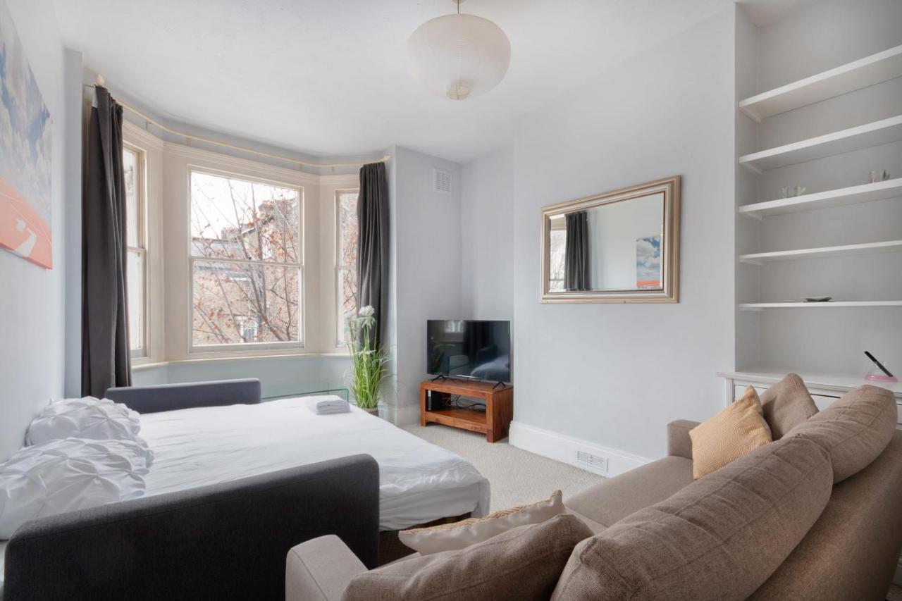 1 Bed Clapham Junction Apartment London Exterior photo